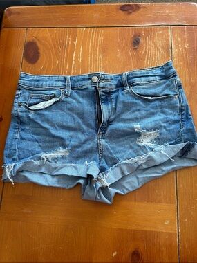 Universal Thread Distressed Denim Jean Shorts - Light Blue